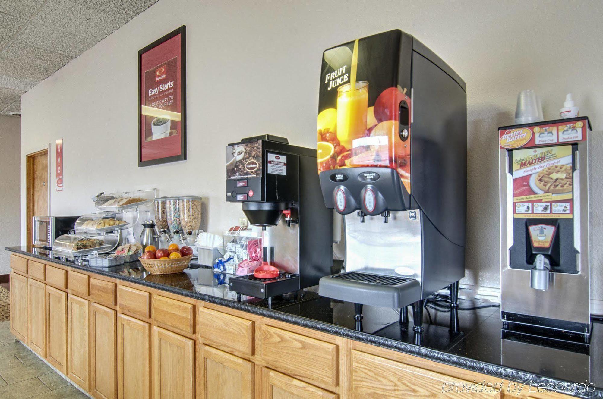 Americas Best Value Inn Salina Extérieur photo